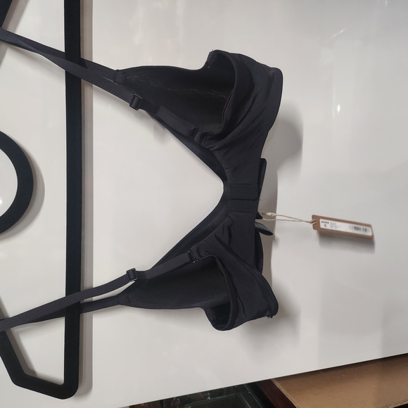 SKIMS Weithless Scoop Bra With Under Wire, Size 34B Color Onyx (Black) - Picture 7 of 9